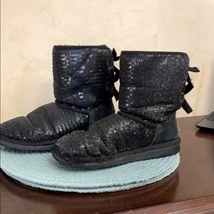 Black Ugg boots